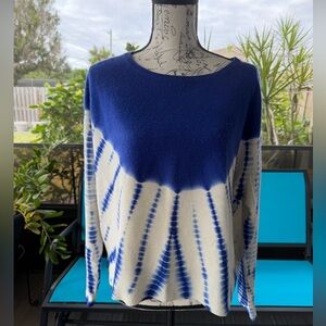 Aqua oversized 100% Cashmere Sweater in Rich Blue size medium